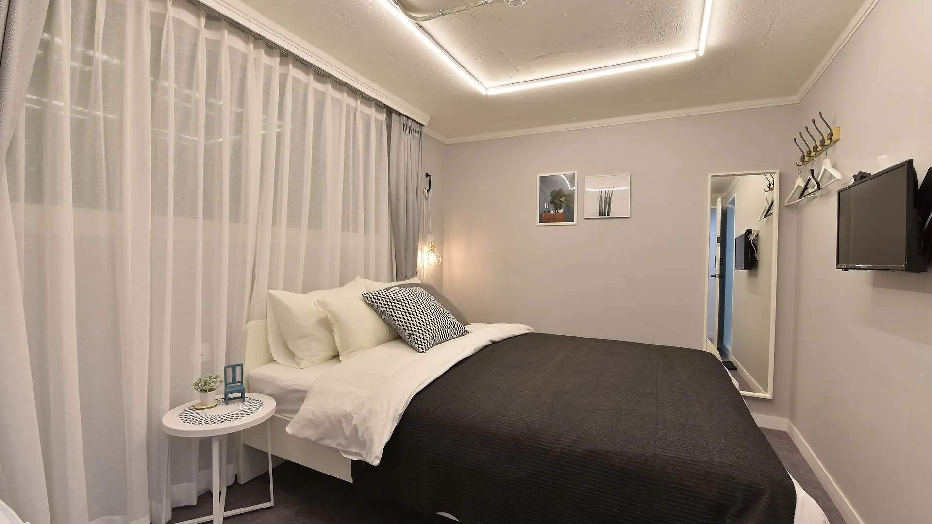 Mono House Hongdae 5 Hotell Seoul 2*,